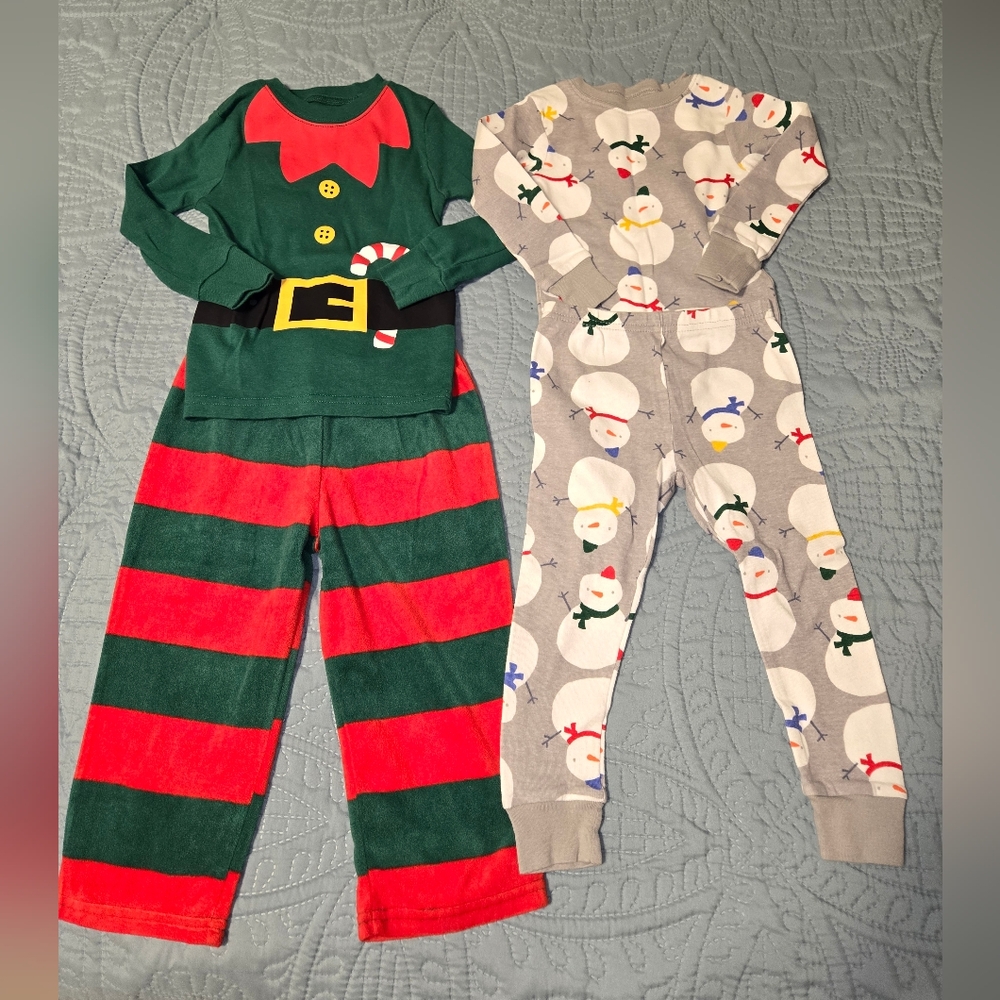 Carter's Boy's 2T Winter Holiday Pajamas 2 sets